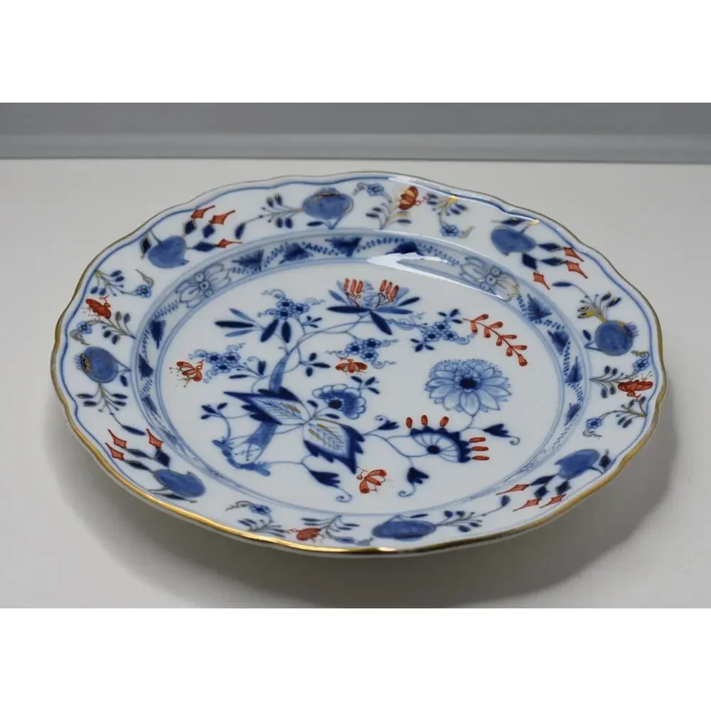 Meissen Zwiebelmuster Crossed Swords Blue Onion Royal Red & Gold Guild Plate